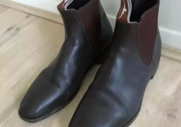 R.M. Williams Boots size 10G. Hardly used. Very good condition