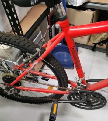 Red pacesetter 3 times 6 speed Mountain bike