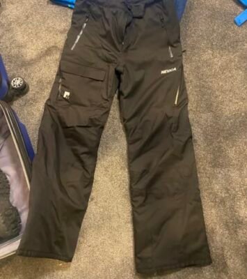 Nevis snow jacket and pants size 13