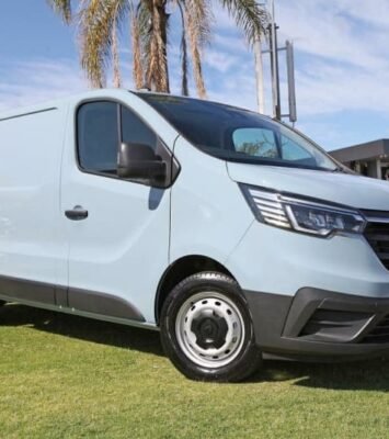 2022 Renault Trafic X82 MY23 Pro Low Roof LWB EDC Blue 6 Speed Sports Automatic Dual Clutch Van