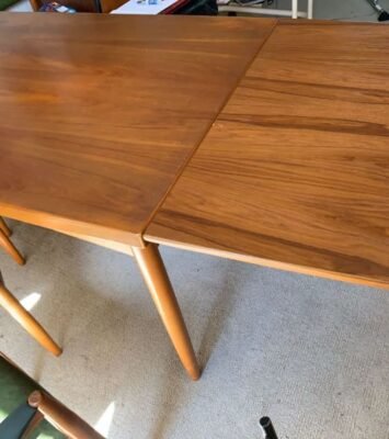 Vintage Mid-century Teak Dinner Table by Kolter, including 5 chairs