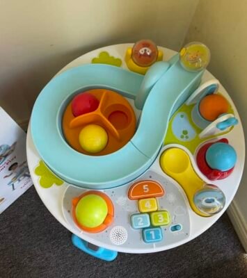 Skip Hop baby toy play table