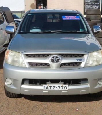 2005 Toyota Hilux GGN15R MY05 SR5 4x2 Silver 5 Speed Manual Utility