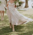 Best Wedding Dress and Veil (Madi Lane Bridal, Size 12) near me - Old Toongabbie