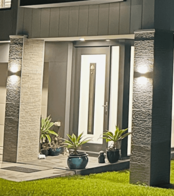 Best ***FREE*** MAIN ENTRANCE DOOR WITH SIDED FRAMES *EX-DISPLAY HOME DOOR* near me - Building Materials