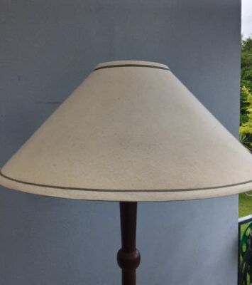 Best vintage retro hardwood Standard Floor Lamp good working order near me - Floor Lamps